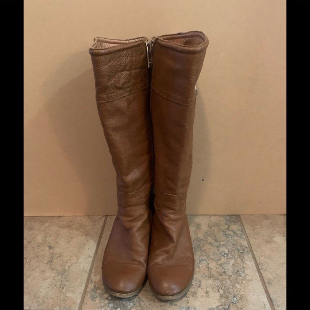 Tory Burch boots, preowned
